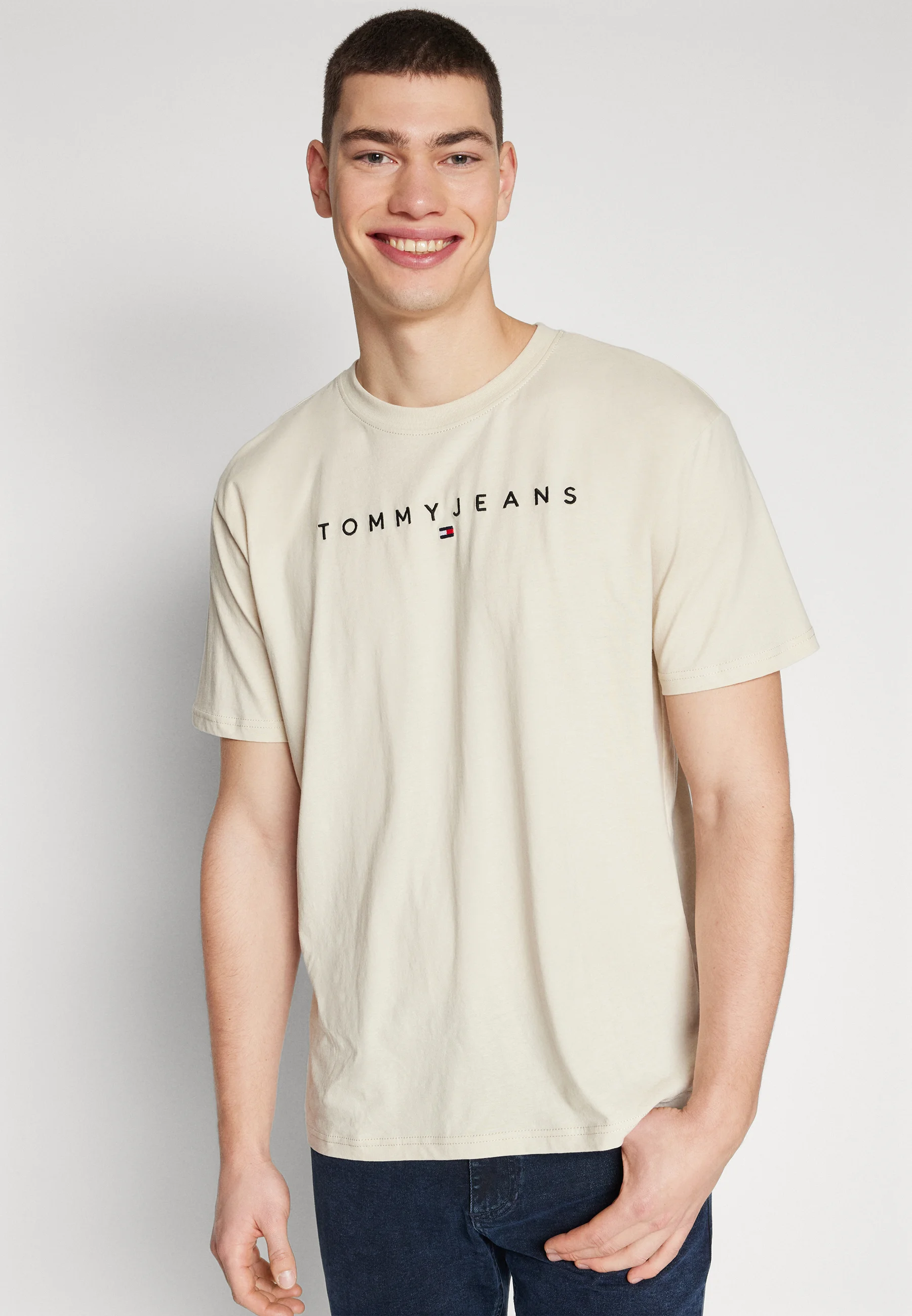 Tommy Jeans LINEAR LOGO TEE UNISEX - Camiseta con estampado