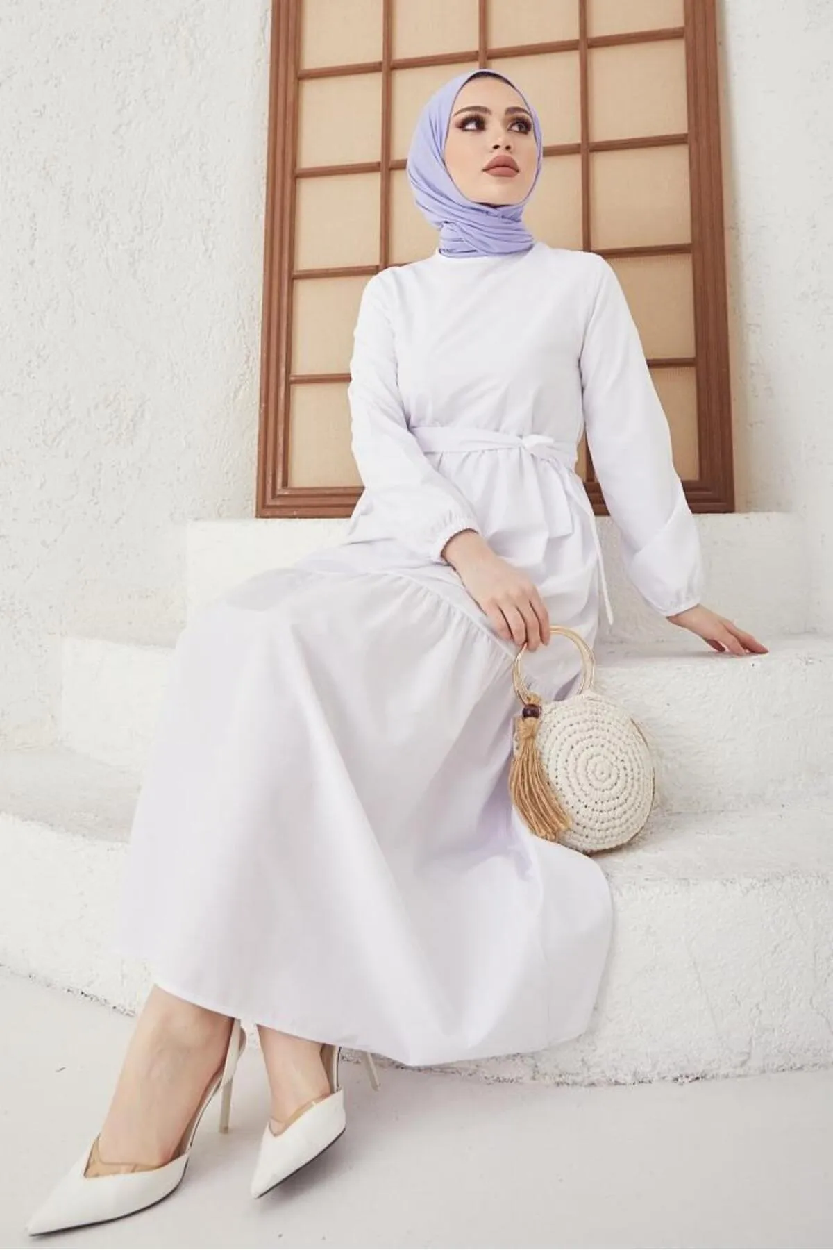 benguen  411 Hijab-Kleid mit Nullkragen und Taillengürtel Weiß
