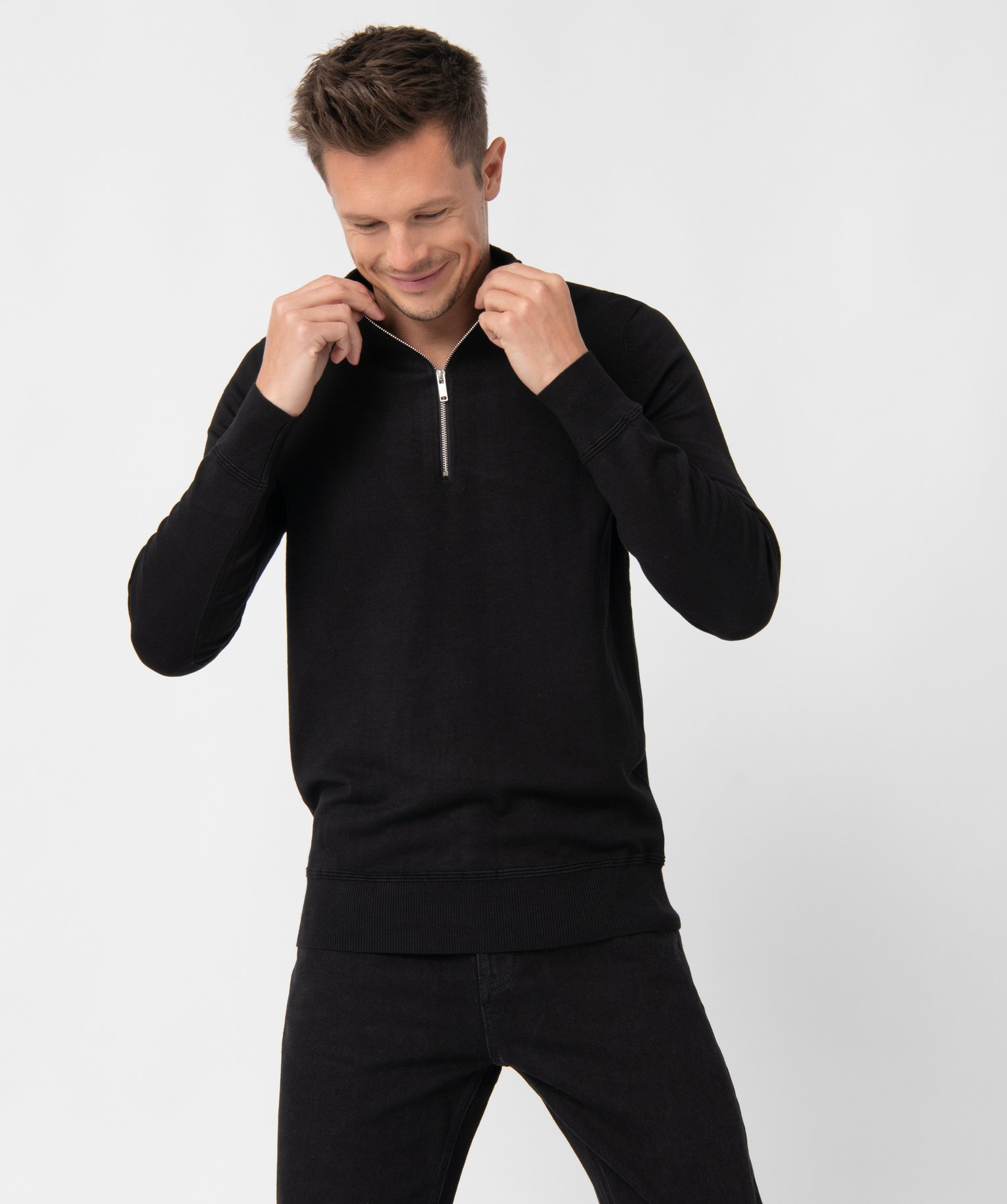 Pull homme en maille fine avec col camionneur noir | GEMO