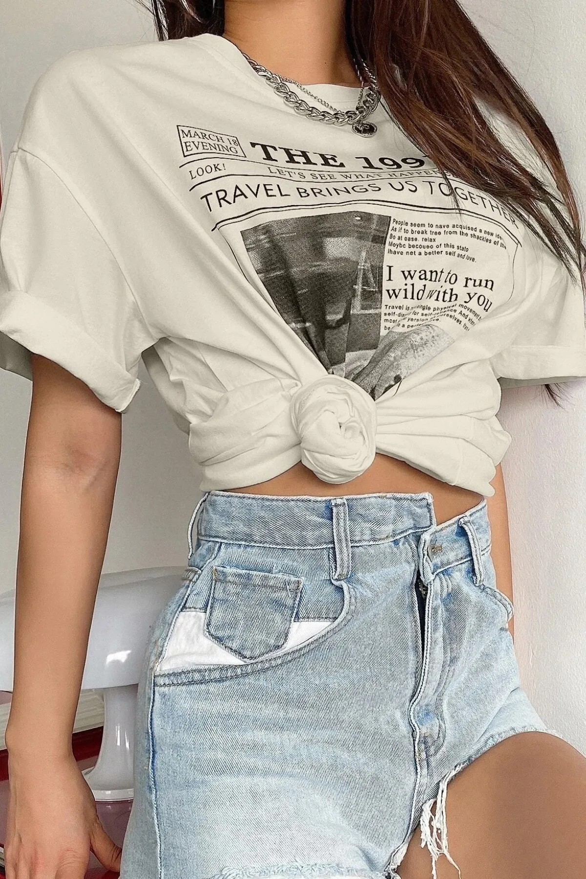 MODAGEN  Beiges bedrucktes Oversize-T-Shirt „The 1997“ für Damen