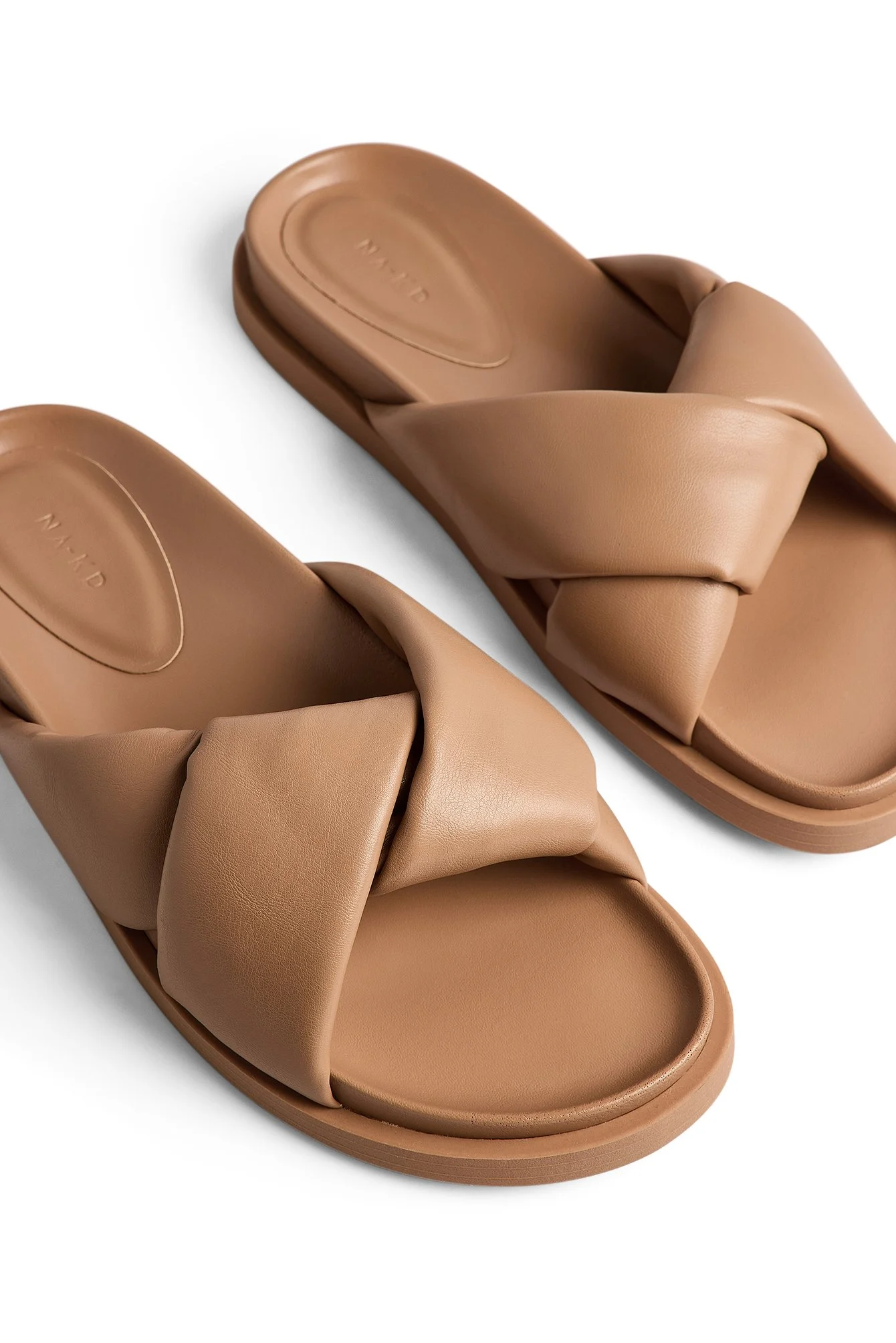 Twisted Puffy Slippers