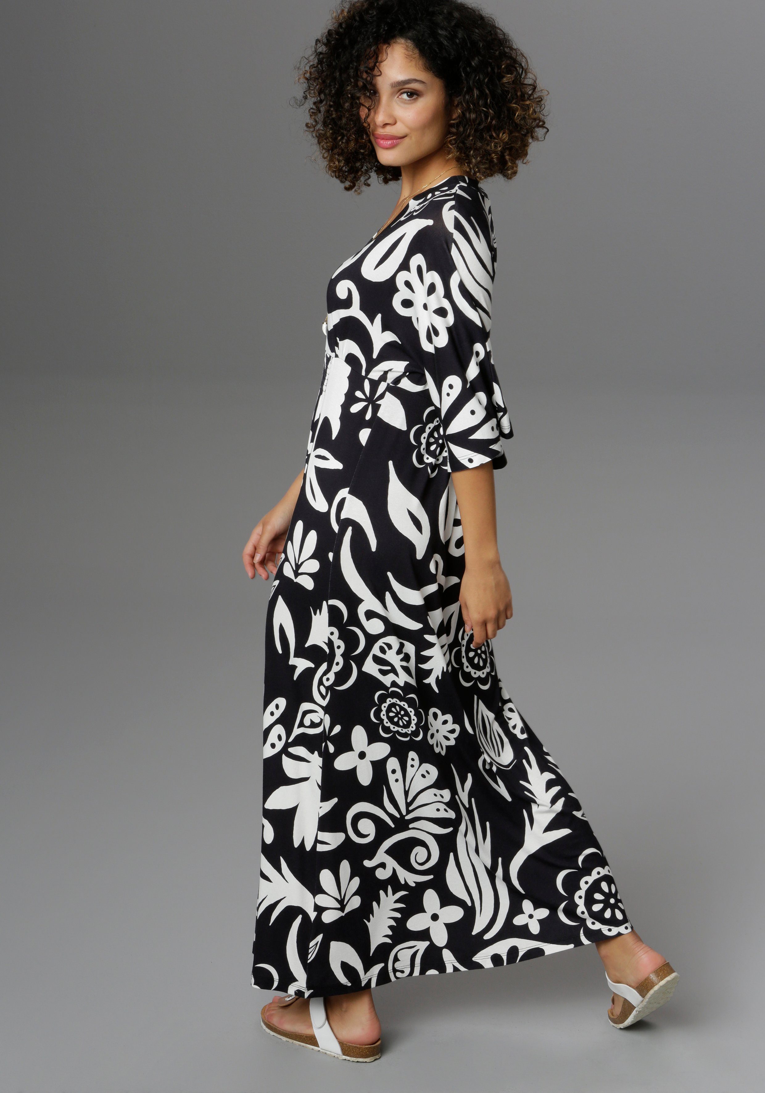 Aniston SELECTED Maxikleid mit weiten, 3/4-langen Ärmeln