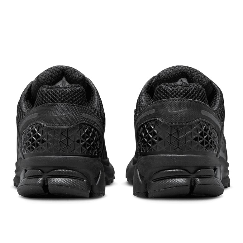 NIKE Wmns Zoom Vomero 5 SP 