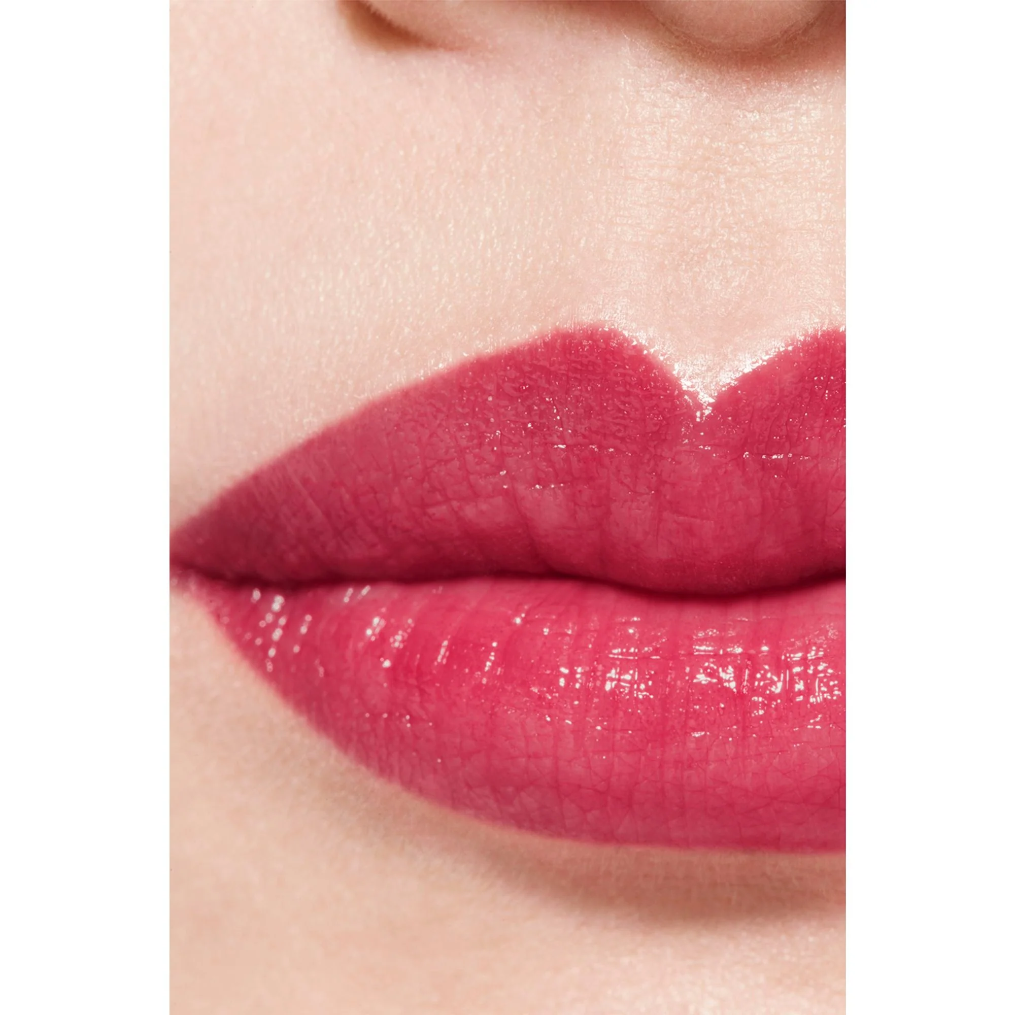 ROUGE COCO BAUME - Bálsamo hidratante com cor, intensidade sob medida, para lábios mais bonitos dia após dia.