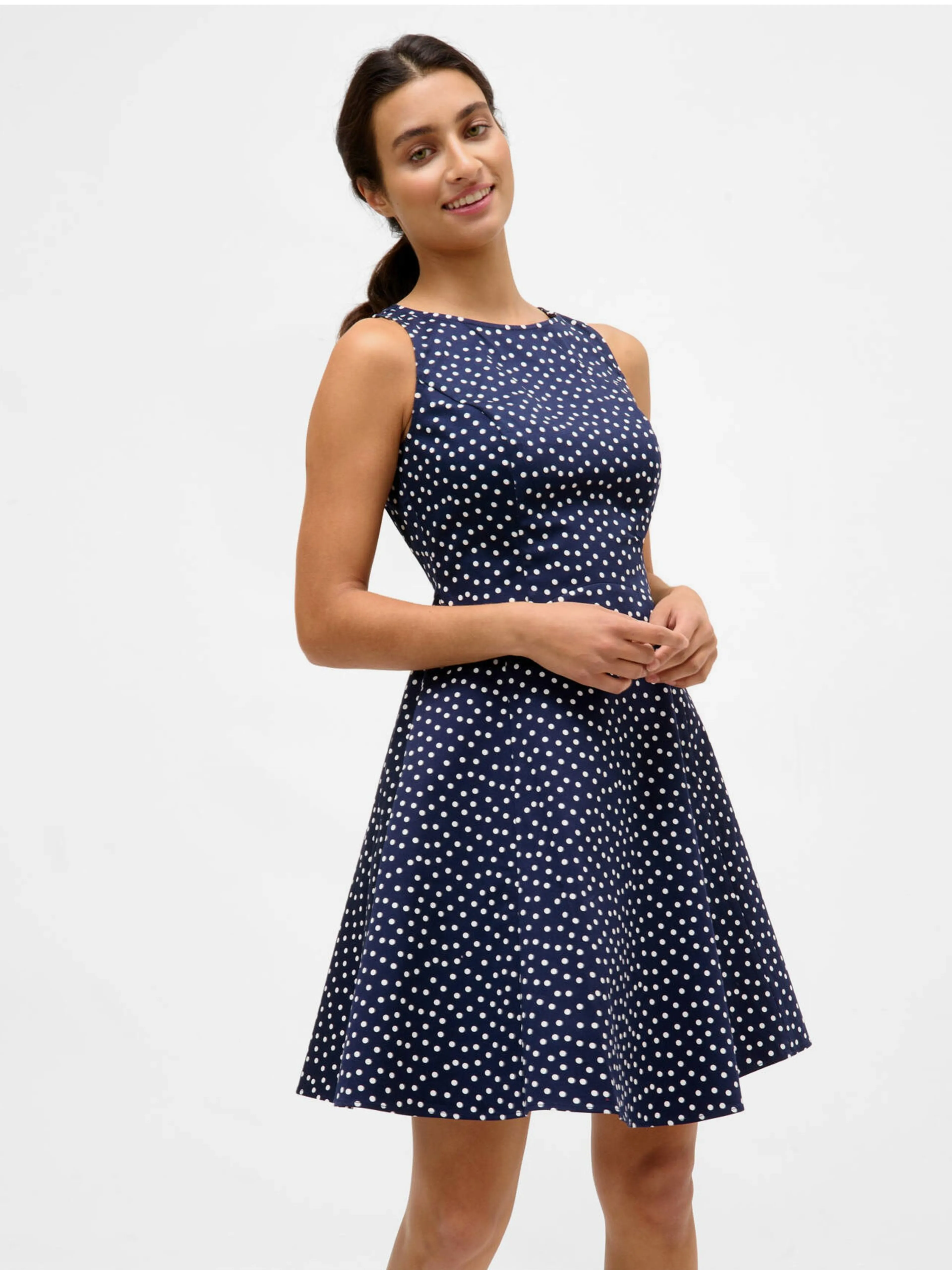 Dunkelblaues gepunktetes Kleid ORSAY