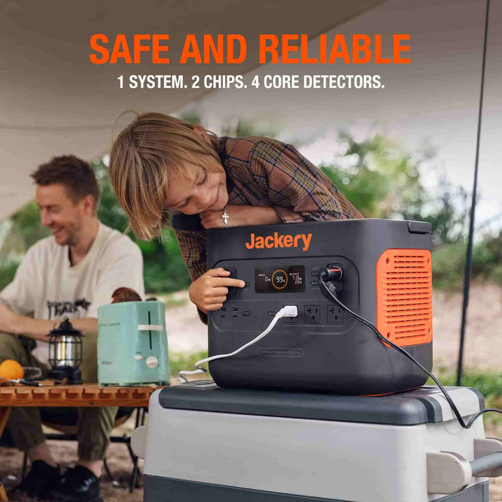 New Jackery Solar Generator 2000 Pro