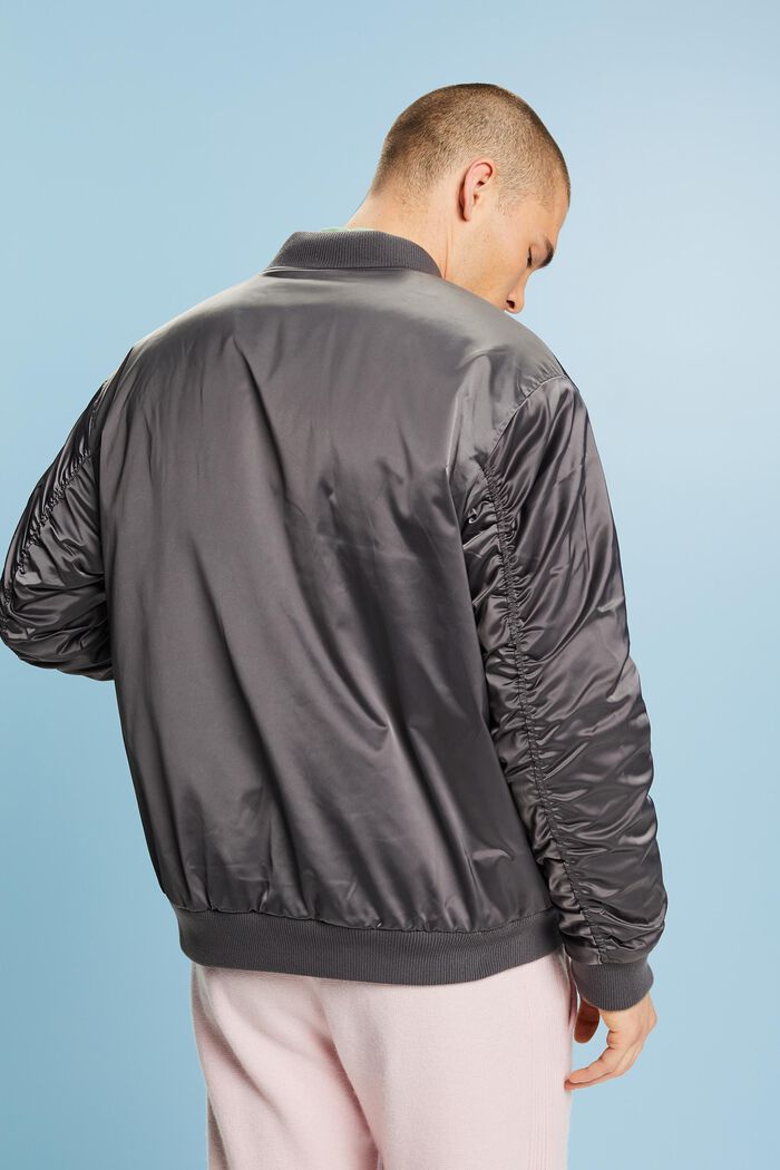 Bomberjacke aus Satin