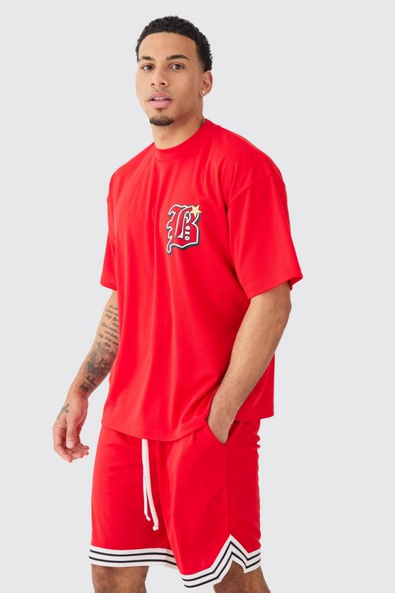 Oversize Mesh-Oberteil und Basketball-Shorts