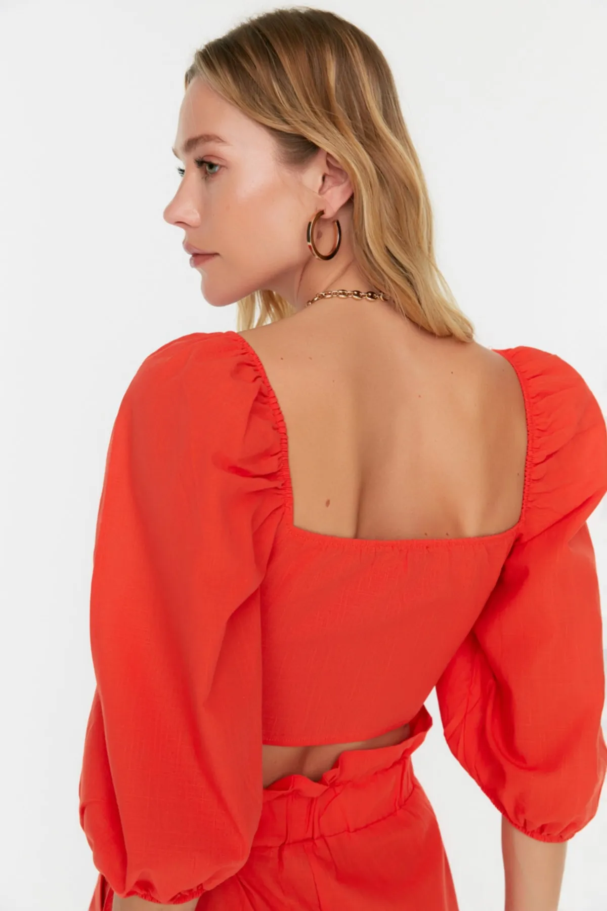 Trendyol Collection  Rotes Strand-Unterteil-Top-Set mit Krawattendetails TBESS21AU0166