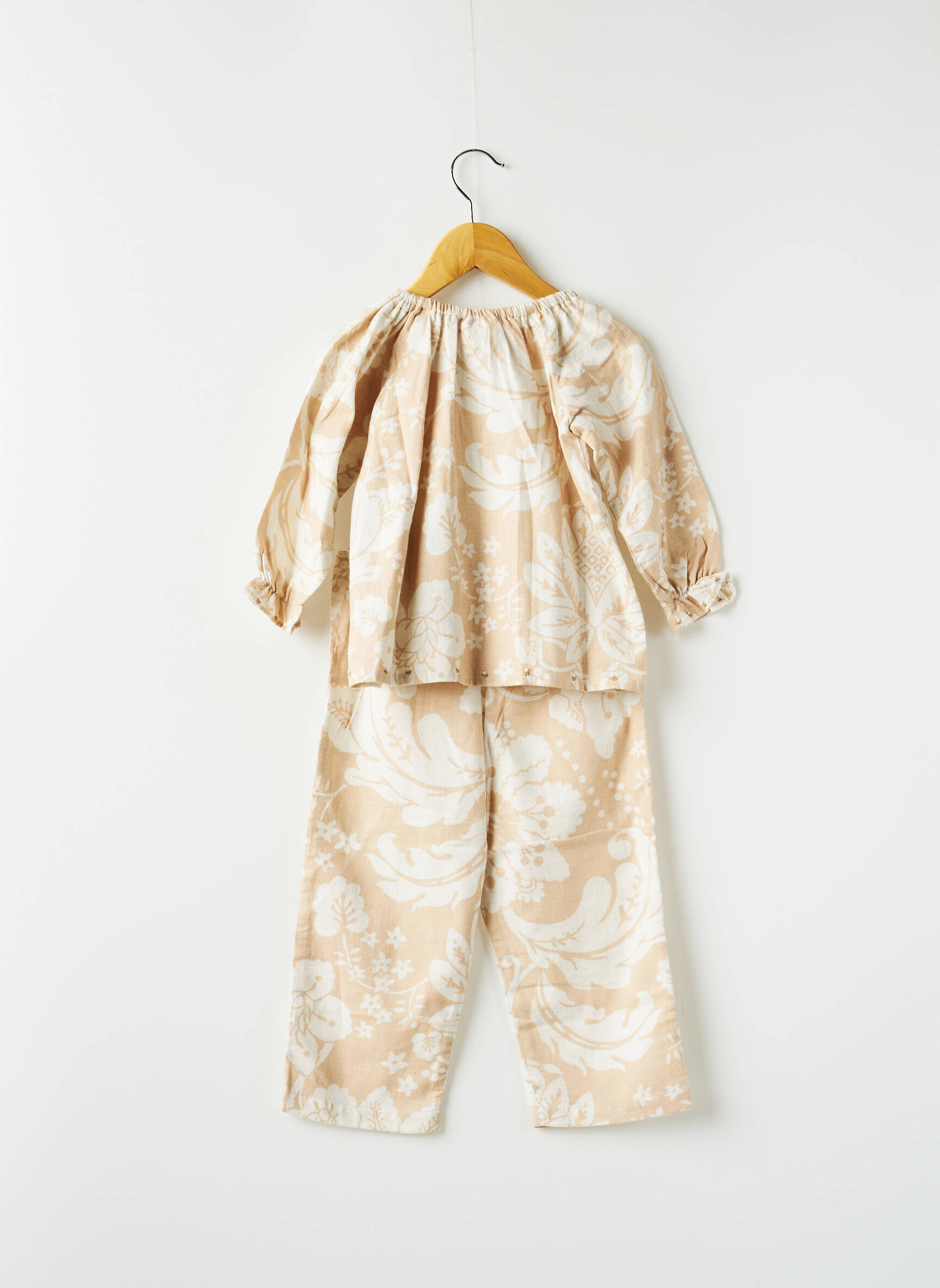 L Ile Aux Fees Ensembles Pantalon Fille couleur beige