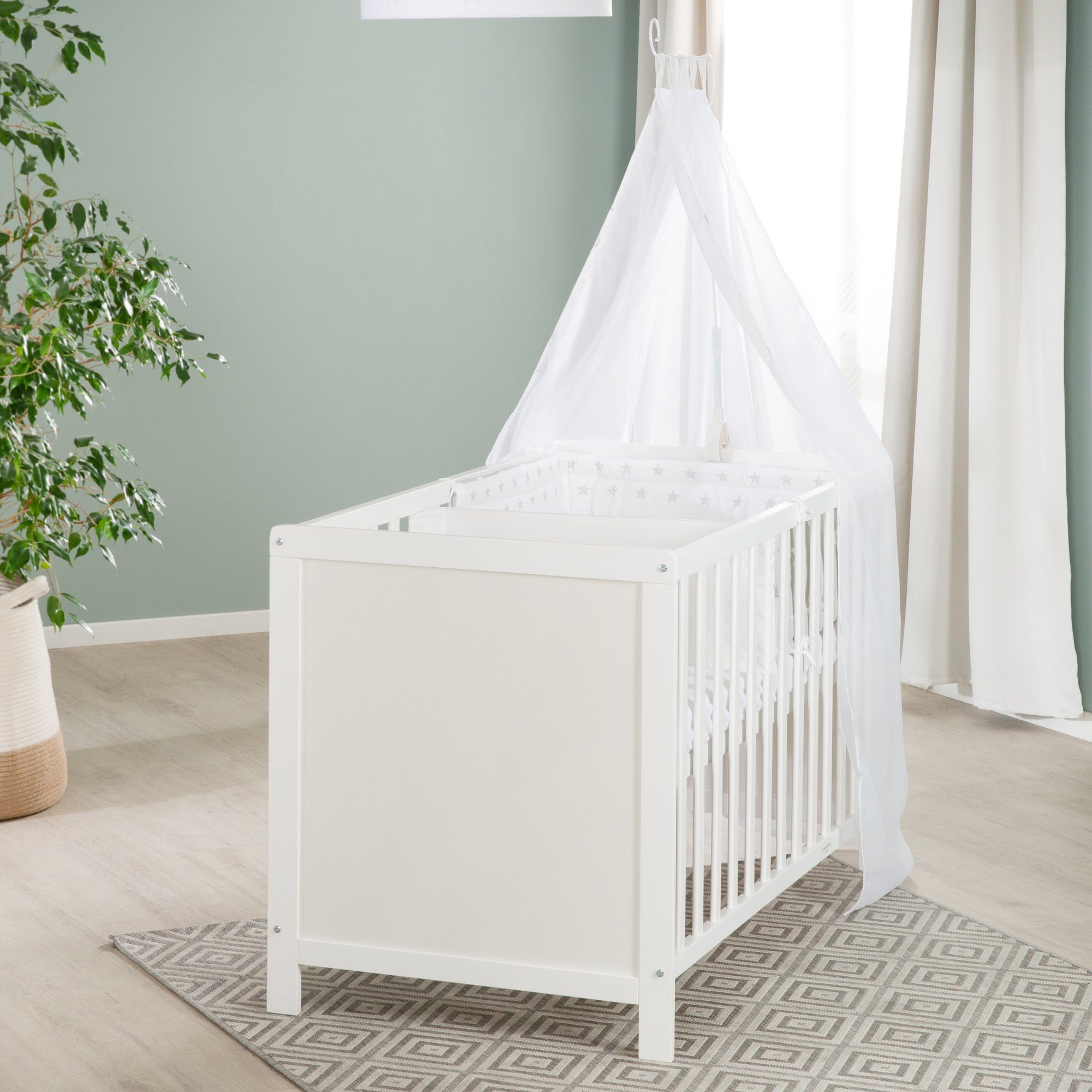roba® Babybett Multifunktionsbett mit Beistellfunktion, 7-tlg., Lattenrost, Matratze, Nestchen, Bettverkleinerer, Himmel, Himmelstange