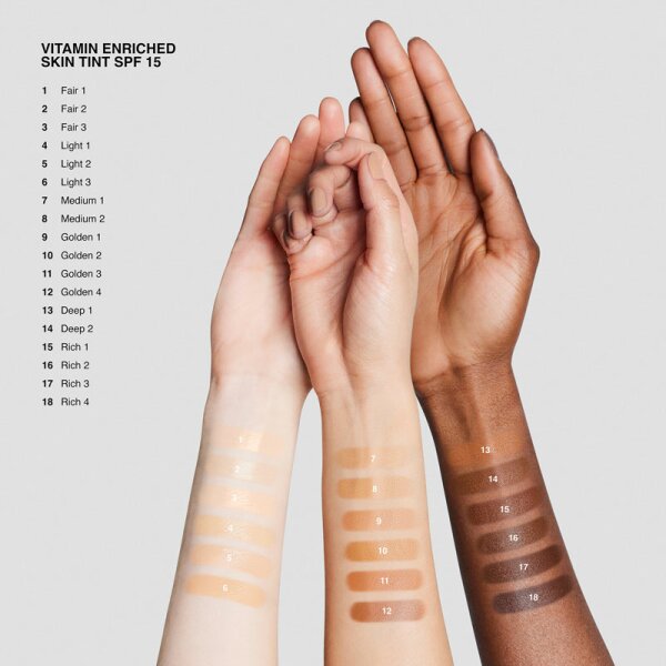 Bobbi Brown Vitamin Enriched Skin Tint Flüssige Foundation