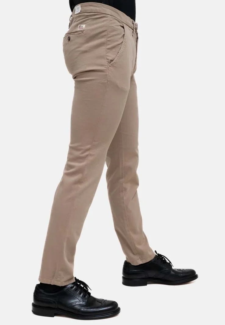 Roy Rogers Chino