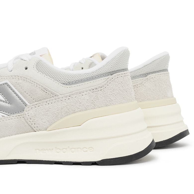 New Balance U997RCE moonbeam