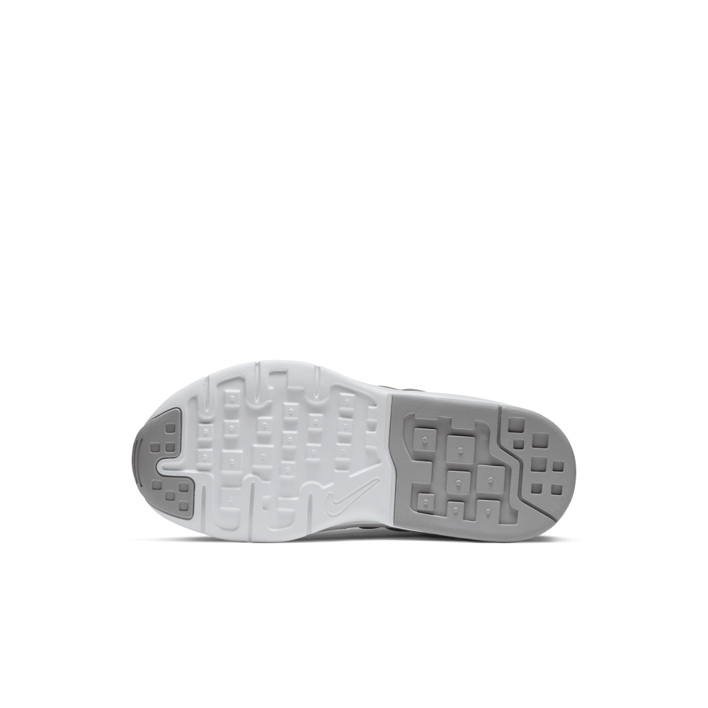 Nike Air Max Invigor 749573-005 / grau