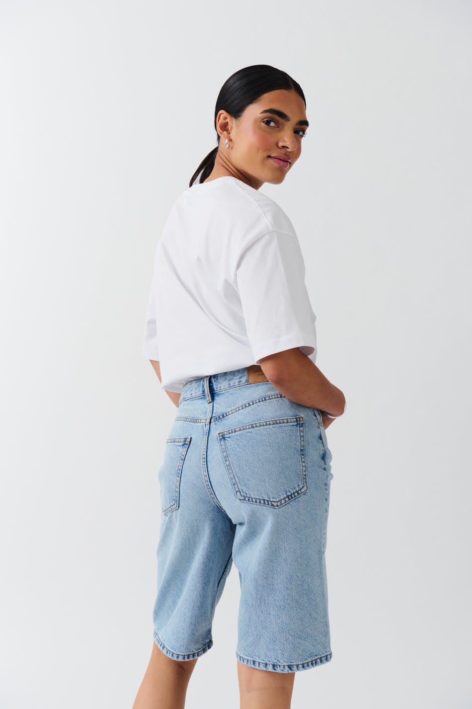 Baggy denim shorts