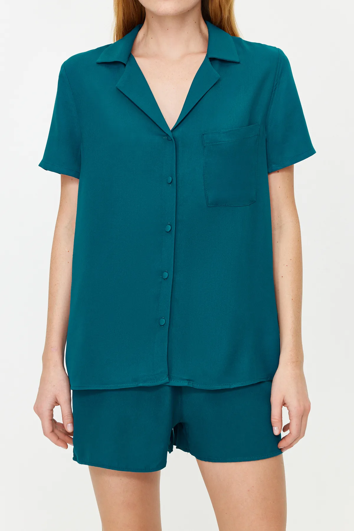 Trendyol Collection  Petrolfarbenes, gewebtes Pyjama-Set mit Hemd und Shorts aus Viskose THMSS19PT0004