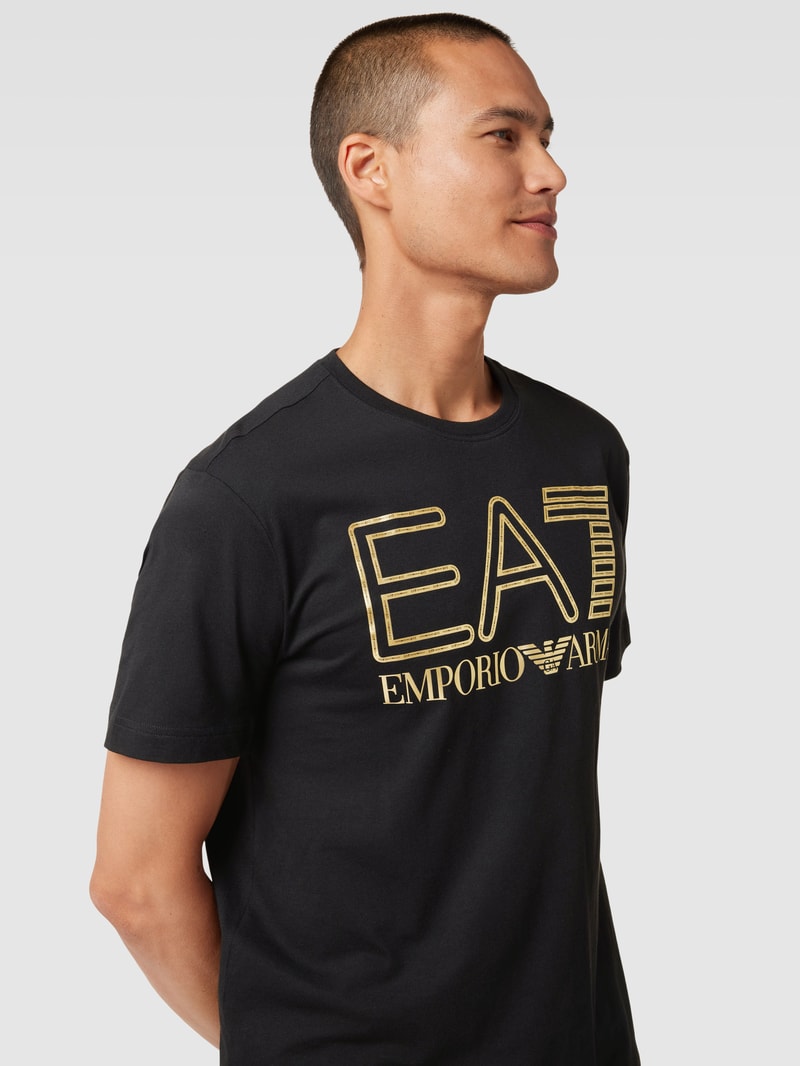 T-Shirt mit Label-Print in schwarz