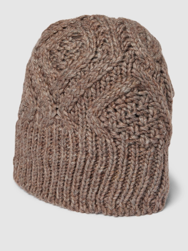 Mütze mit Zopfmuster in taupe