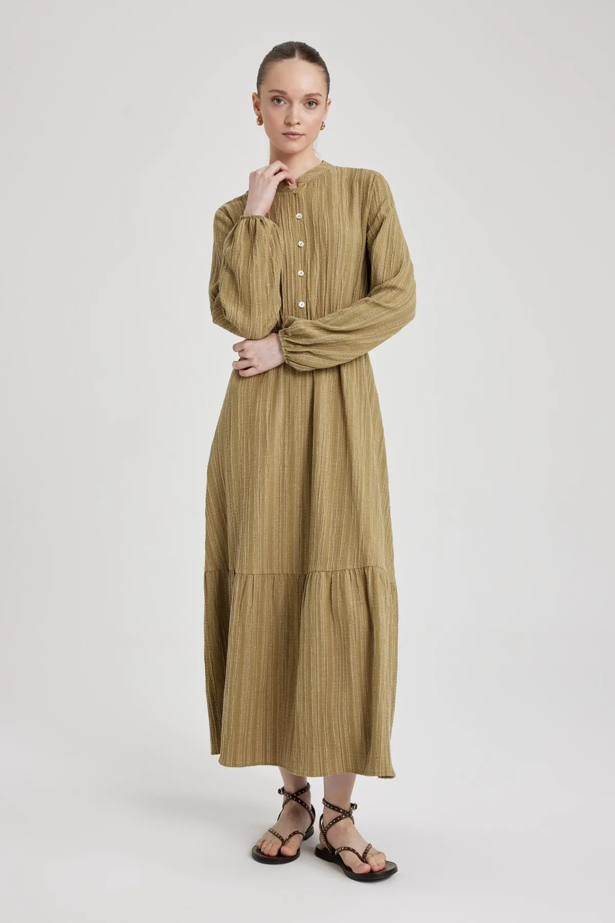 DeFacto  Langärmliges Kleid aus Musselin mit Richterkragen