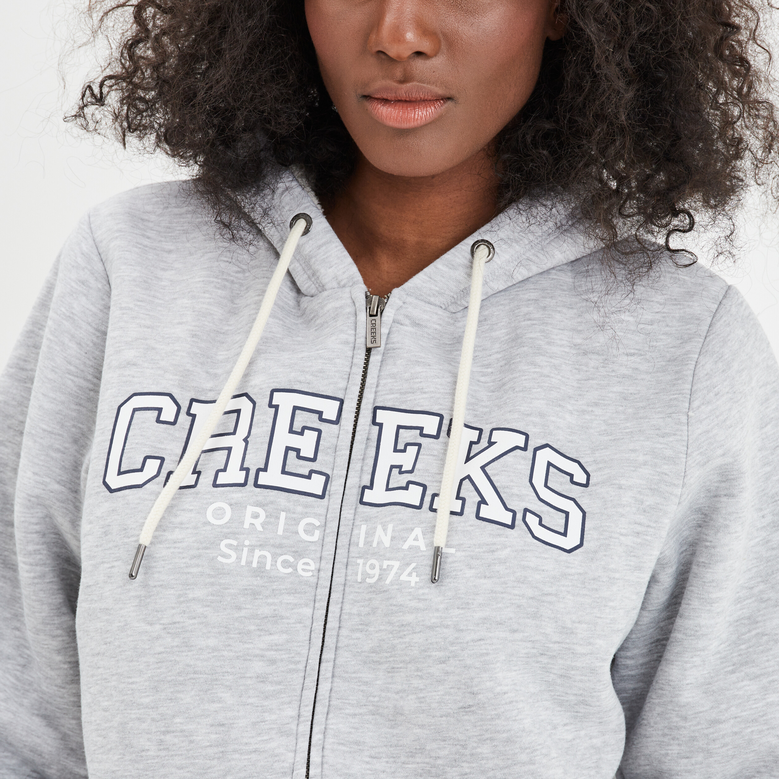 Sweat zippé à capuche doublure sherpa gris clair femme | La Halle