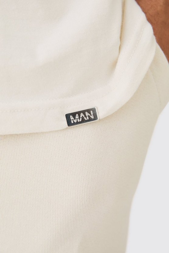 Oversize T-Shirt und Jogginghose