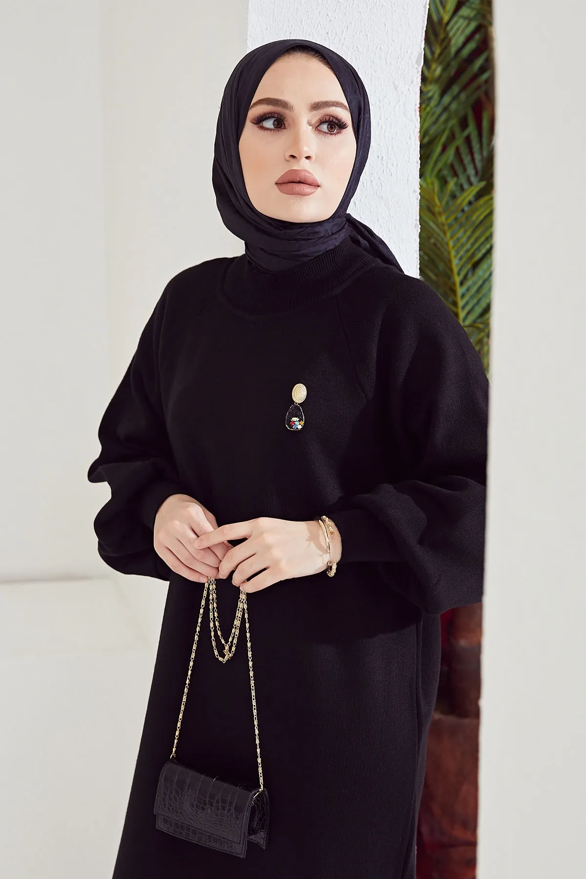InStyle  Mina Hijab-Kleid aus Strick mit Ballonärmeln – Schwarz