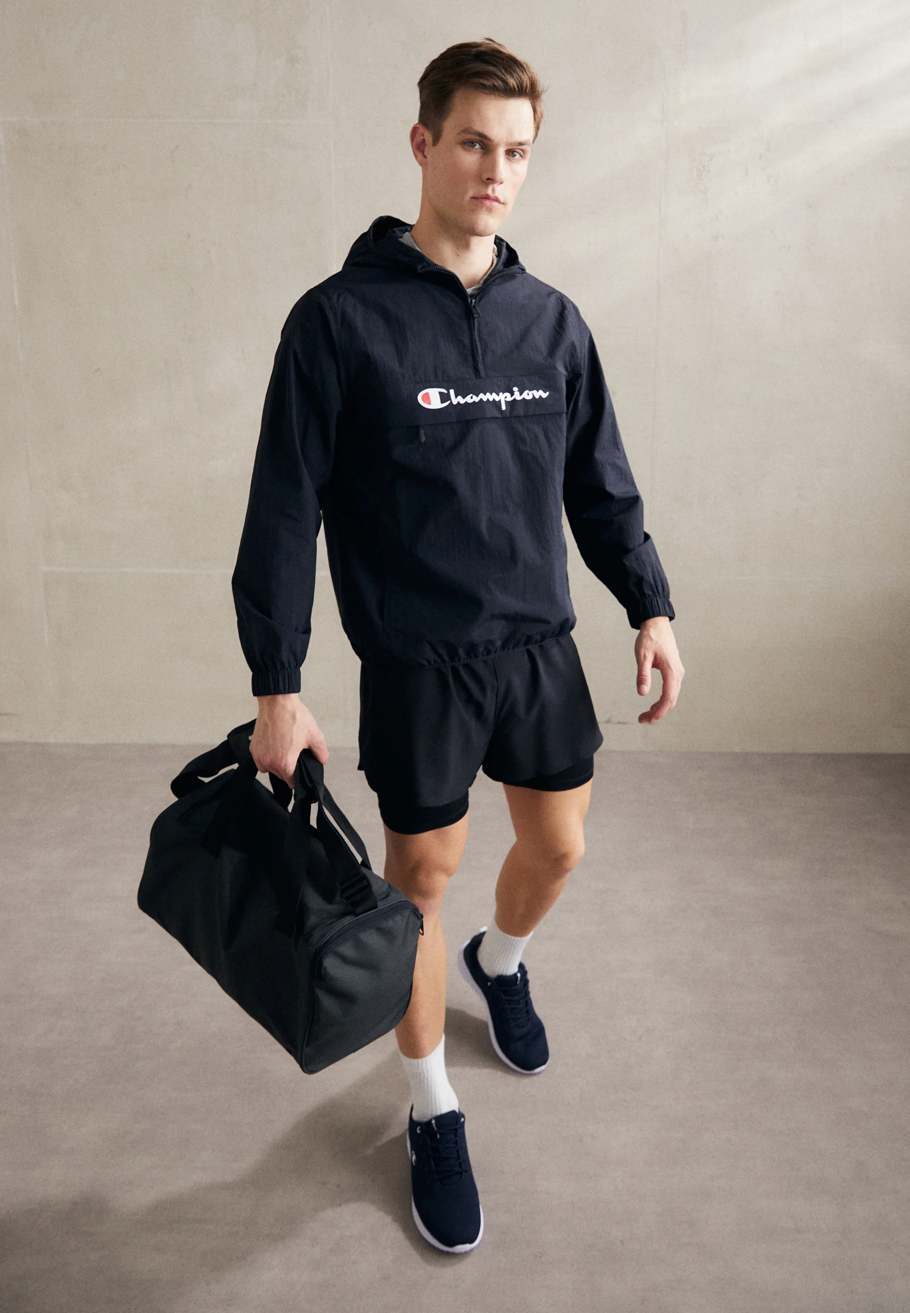 Chaqueta con capucha Champion HALFZIP - Cortavientos
