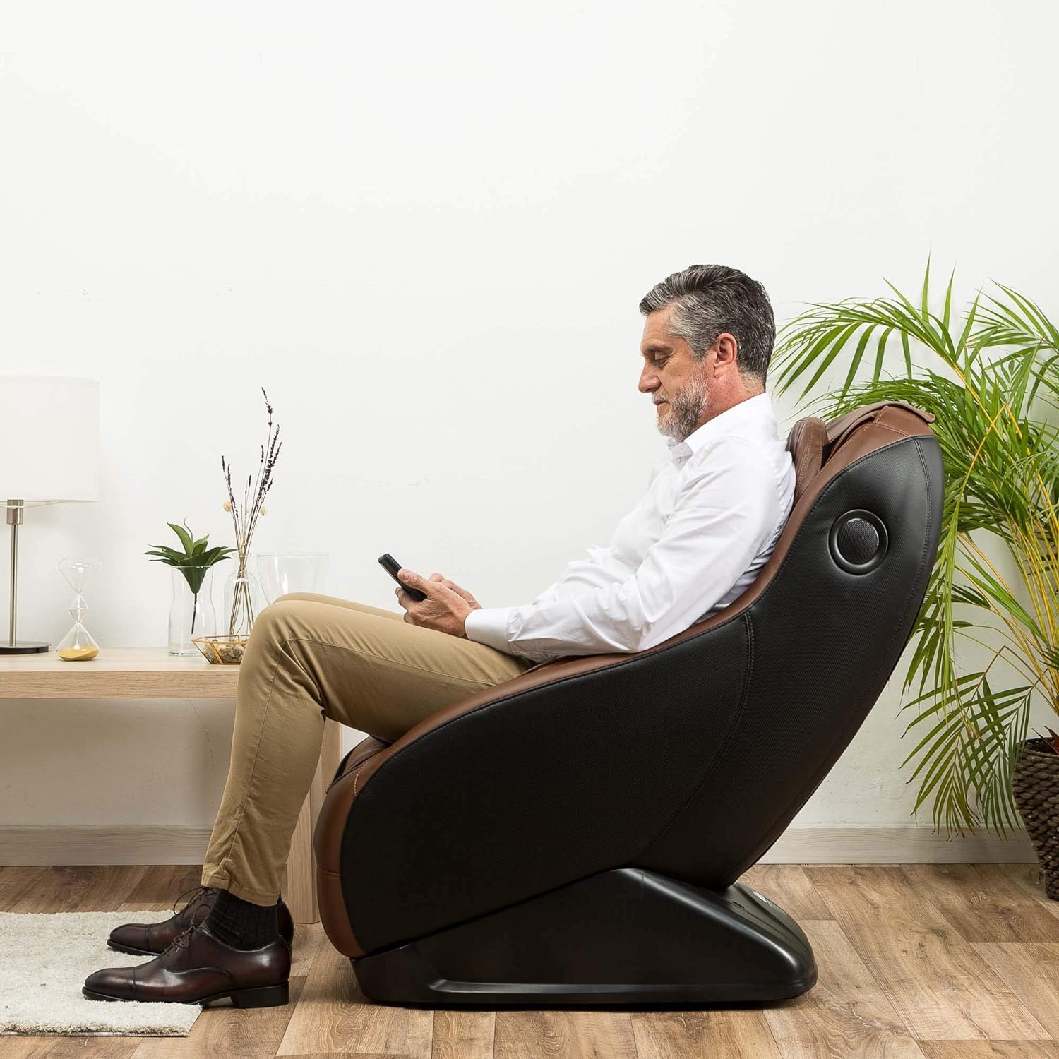 GLOBAL RELAX | Guru® | Sillón de Masaje y Relax Rojo | 3 Modos de Masaje | Función Presoterápia con Aire | Sonido Envolvente 2D | Sillon masajeador con Sistema Bluetooth y USB