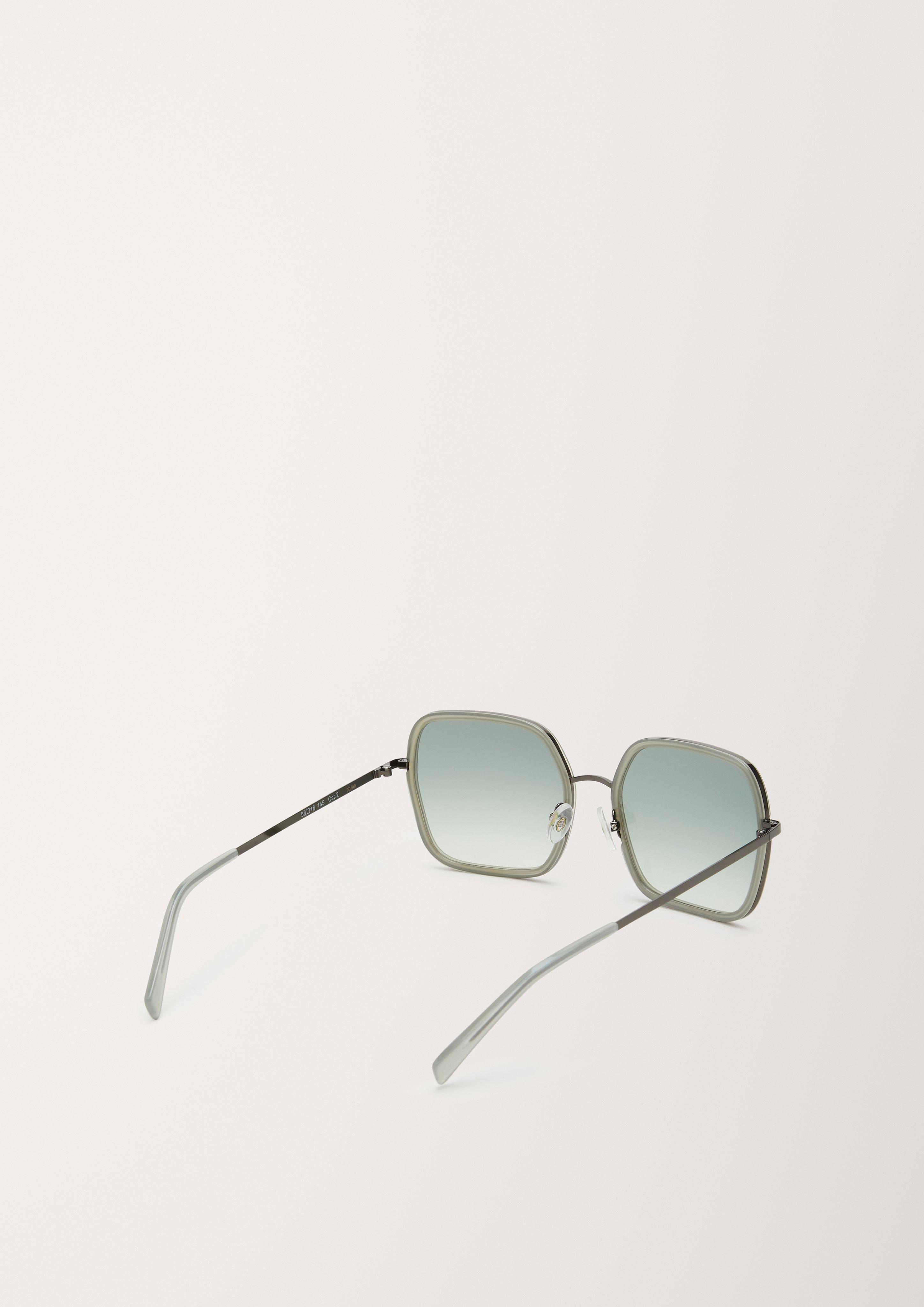 Sonnenbrille in Oversize-Form  6006533-580