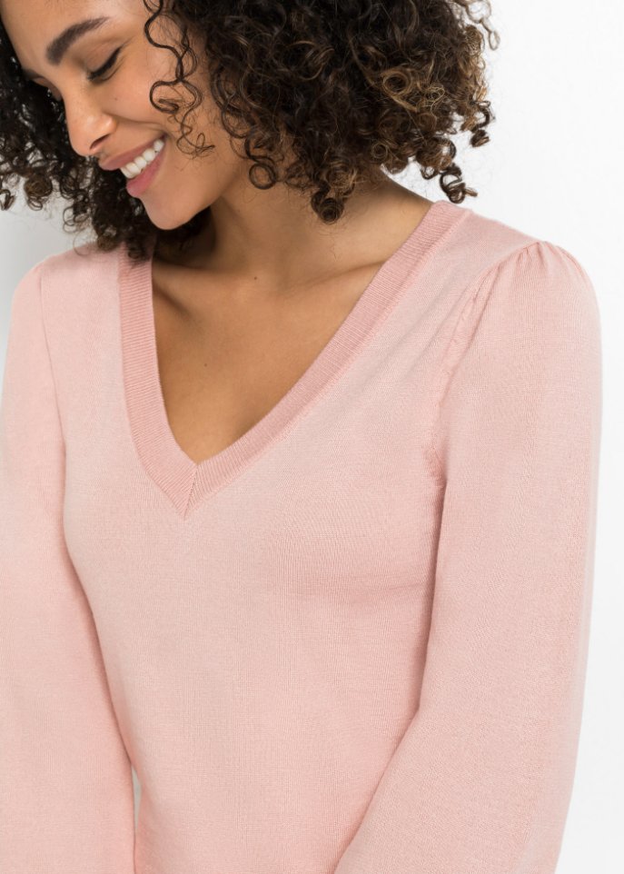 Pullover mit Schmuckknöpfen
