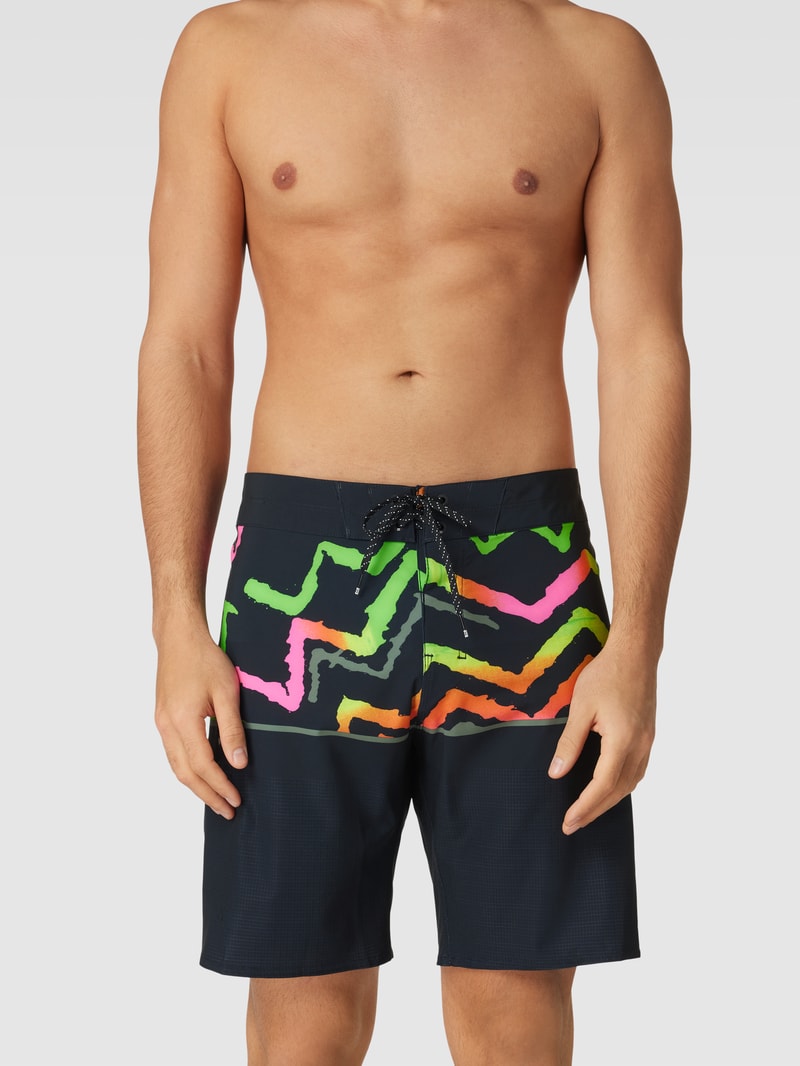 Badehose mit Allover-Muster Modell 'FIFTY' in schwarz