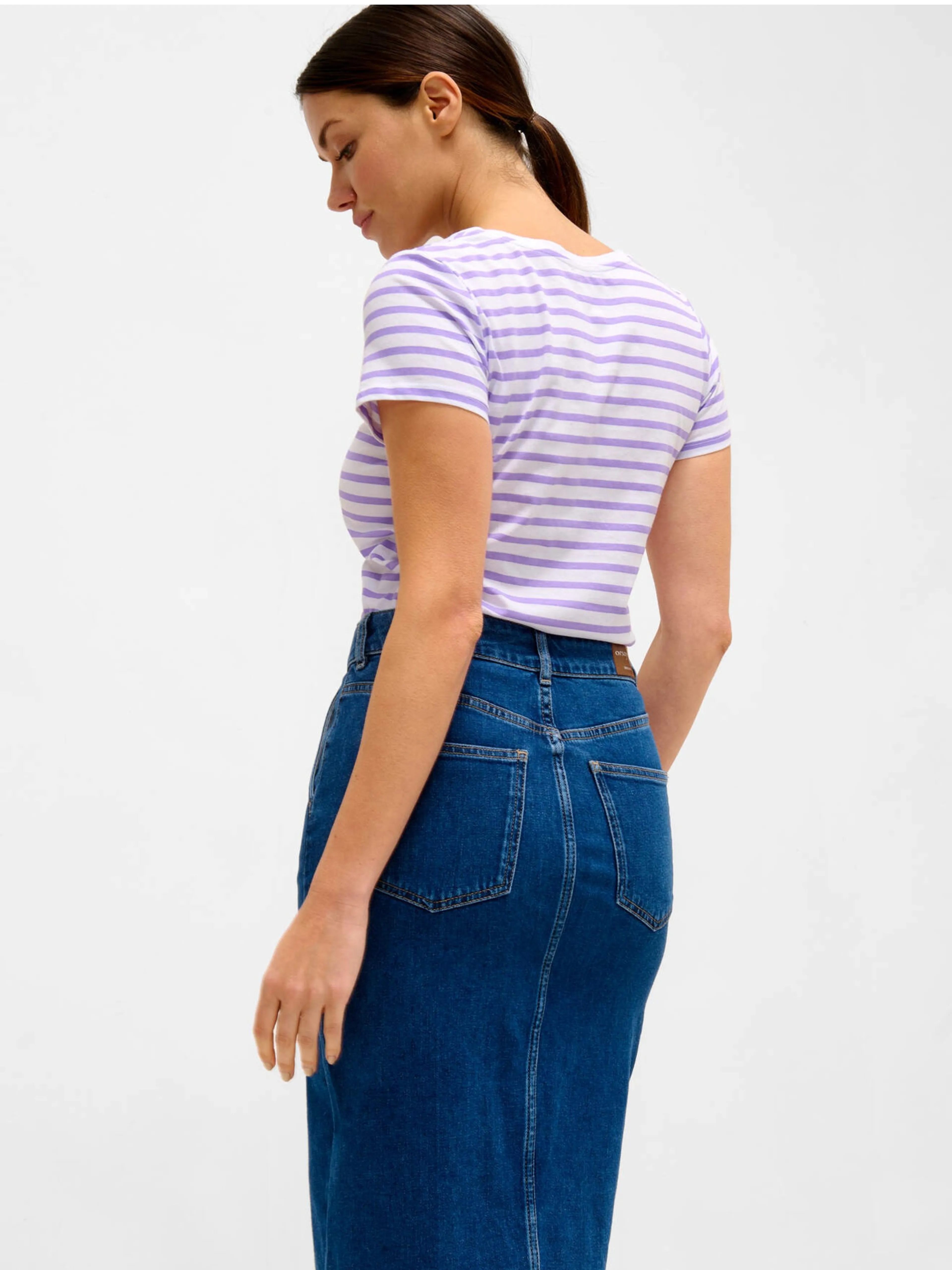 Lila-weiß gestreiftes T-Shirt ORSAY
