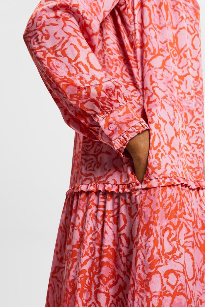 Gemustertes Midikleid aus Satin mit Rüschen