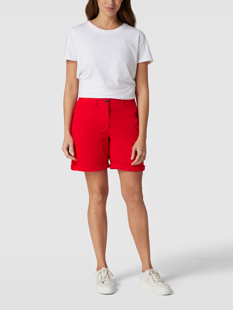 Chino-Shorts mit Label-Stitching in rot