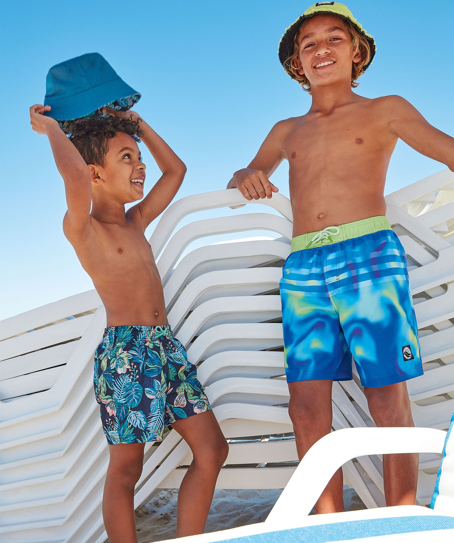 Short de bain Garçon à motifs exotiques imprime | GEMO