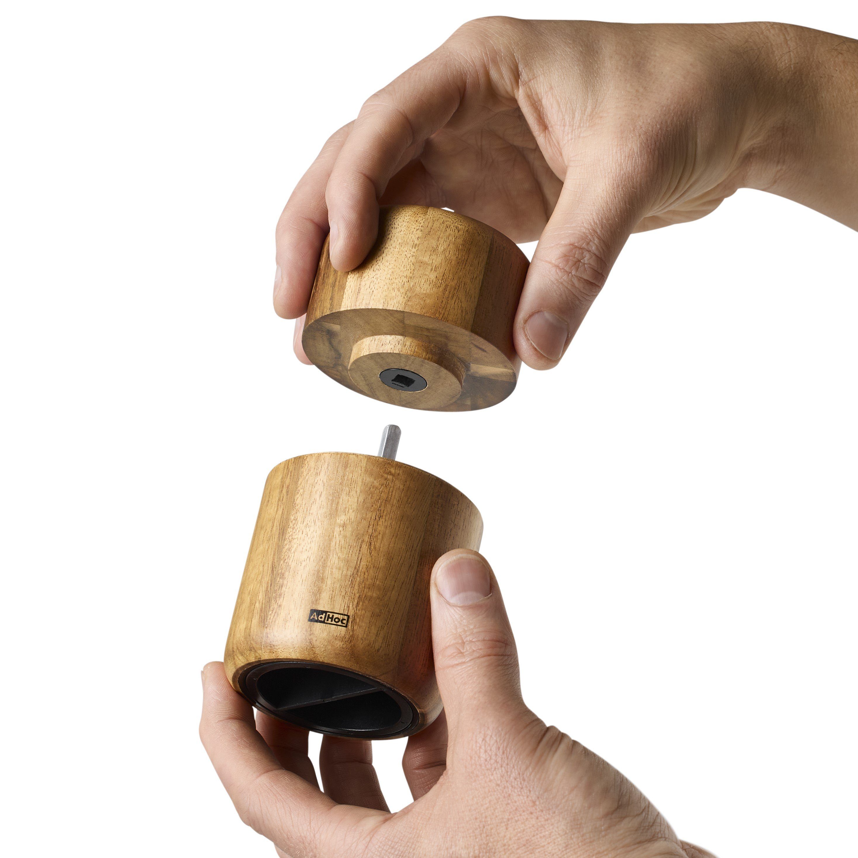 AdHoc Getreidemühle Leinsamenmühle / Sesam Mühle Seedo manuell, (1 Stück), mit PolyCut Präzisions-Mahlwerk, hochwertiges Gehäuse aus Akazienholz