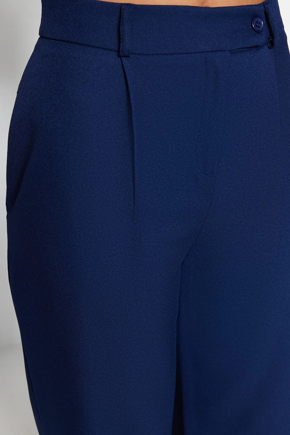 Trendyol Collection  Blaue Webhose mit weitem Bein TWOAW22PL0263