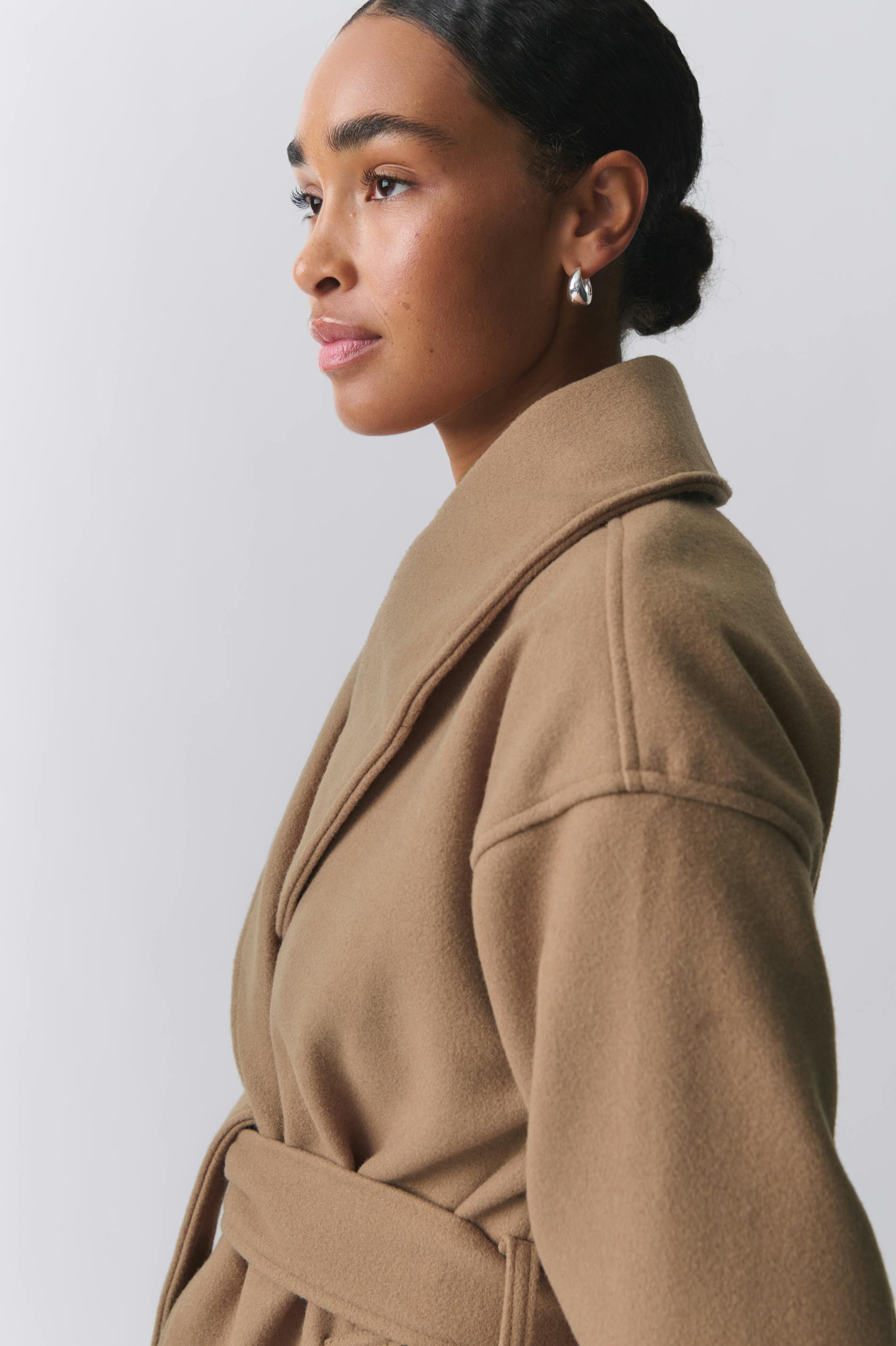 Shawl collar short coat