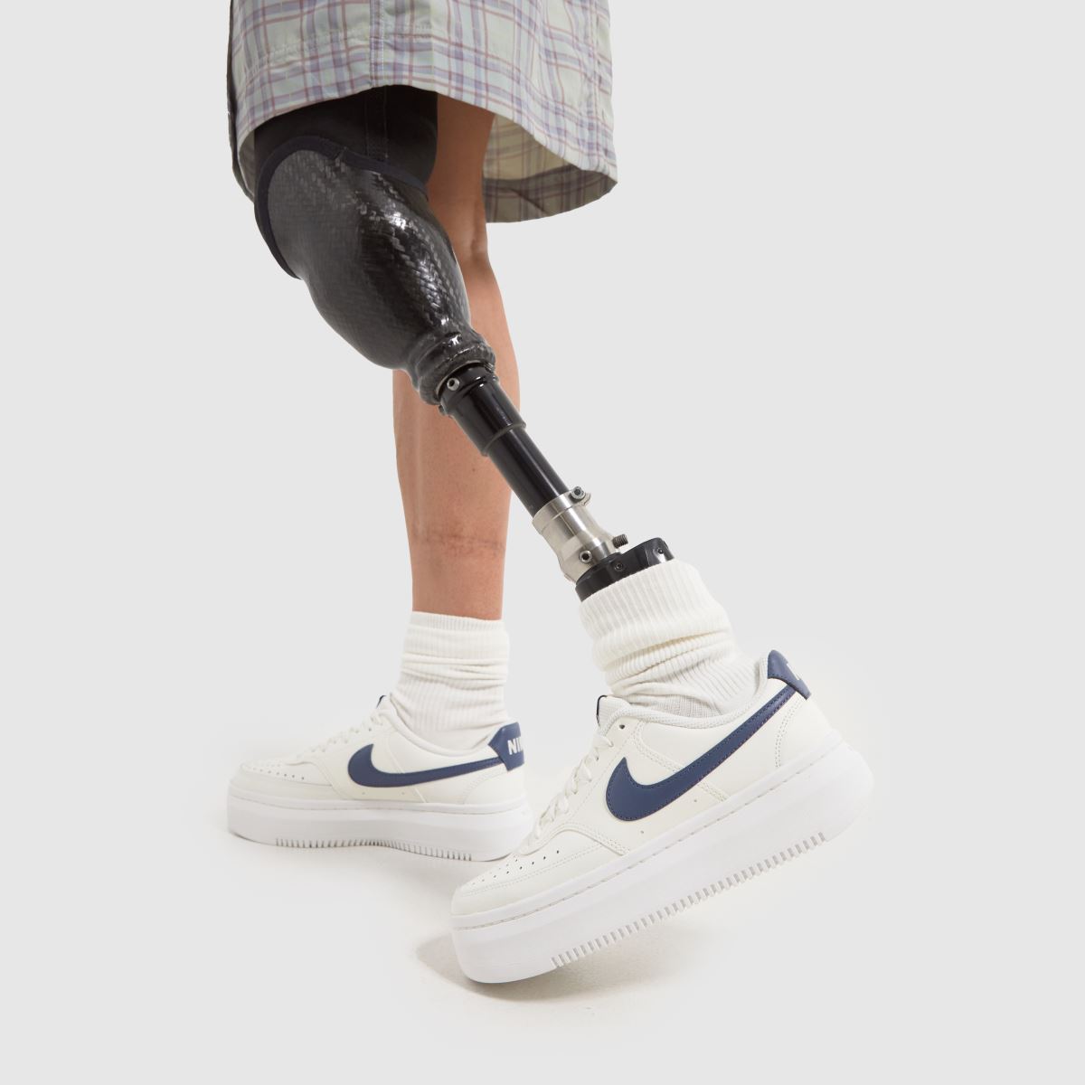 Nike Court Vision Alta – Vita och blå träningsskor