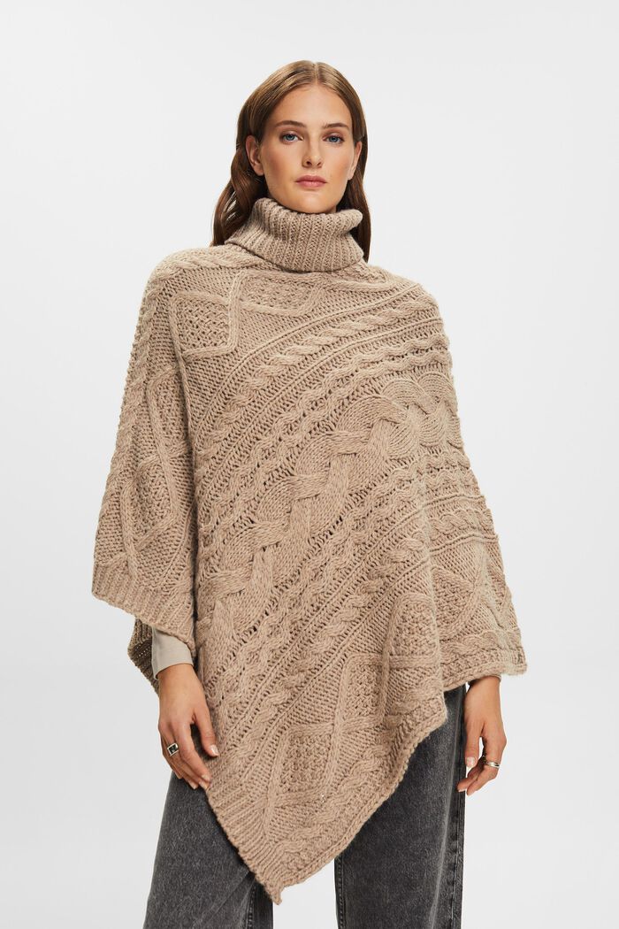 Poncho mit Rollkragen und Zipfelsaum