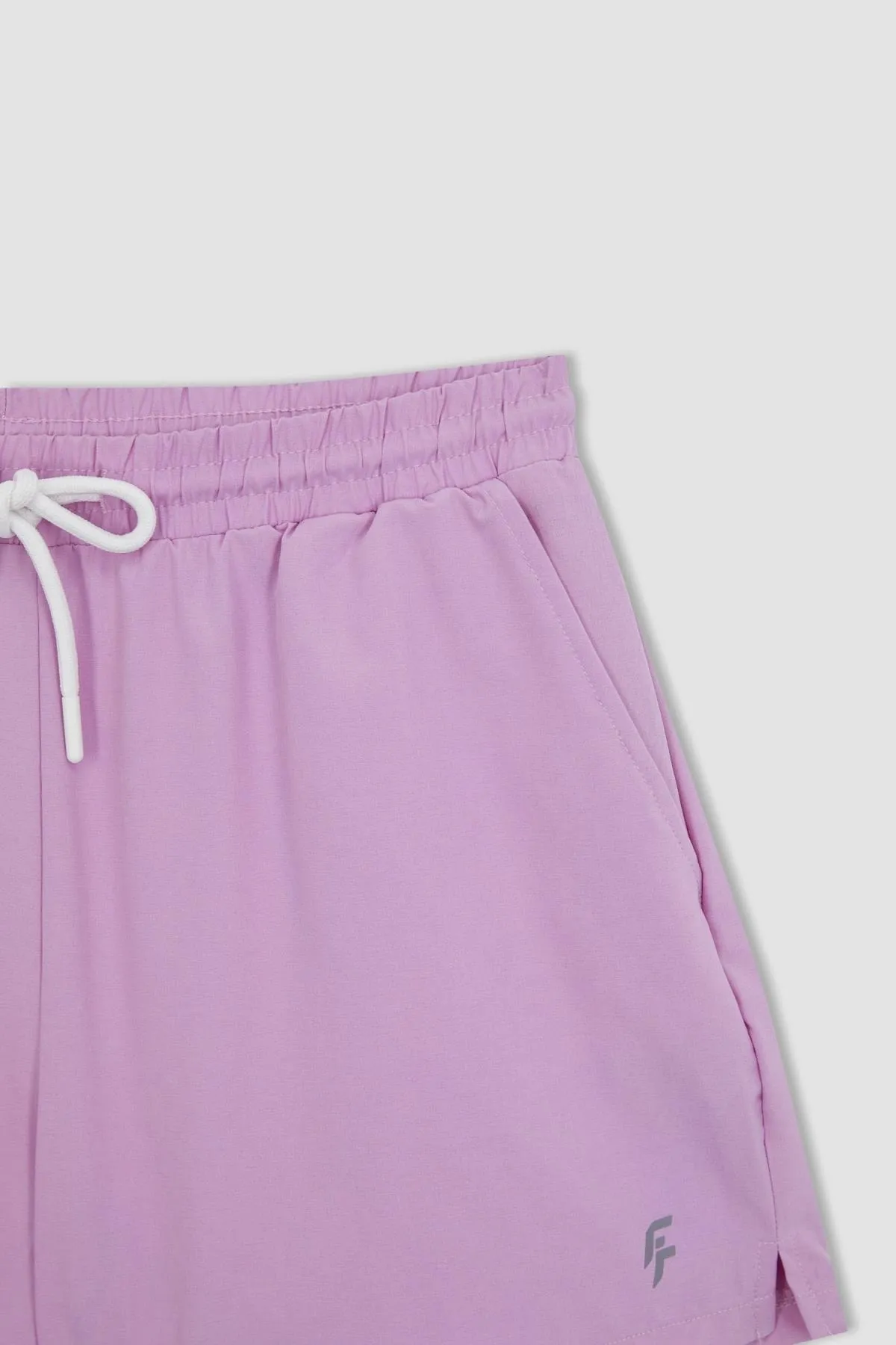 DeFacto  Passform Standard Fit Sportliche gewebte Shorts A2441ax23sm