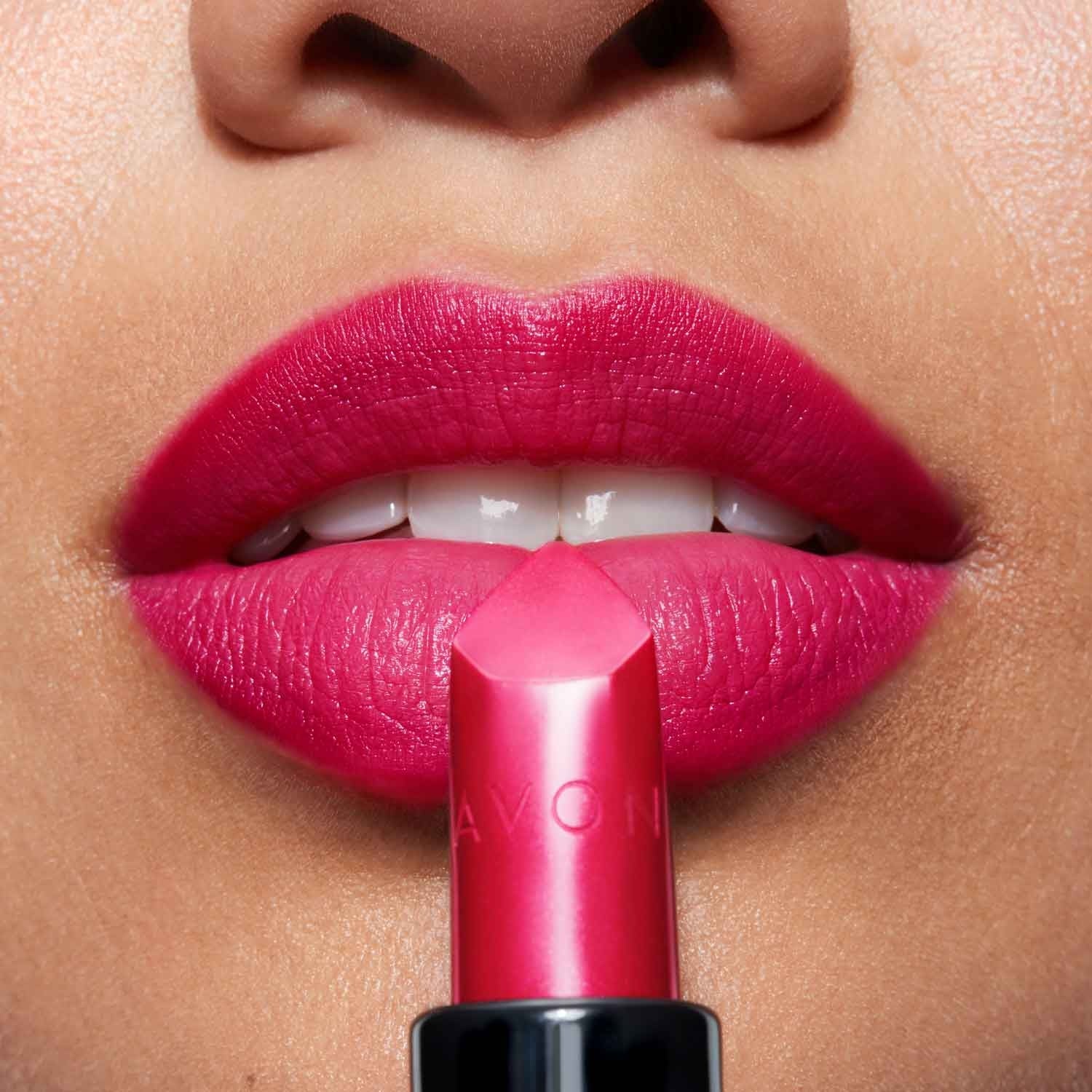 Lip Color Ultra Creamy Lipstick - Læbestift