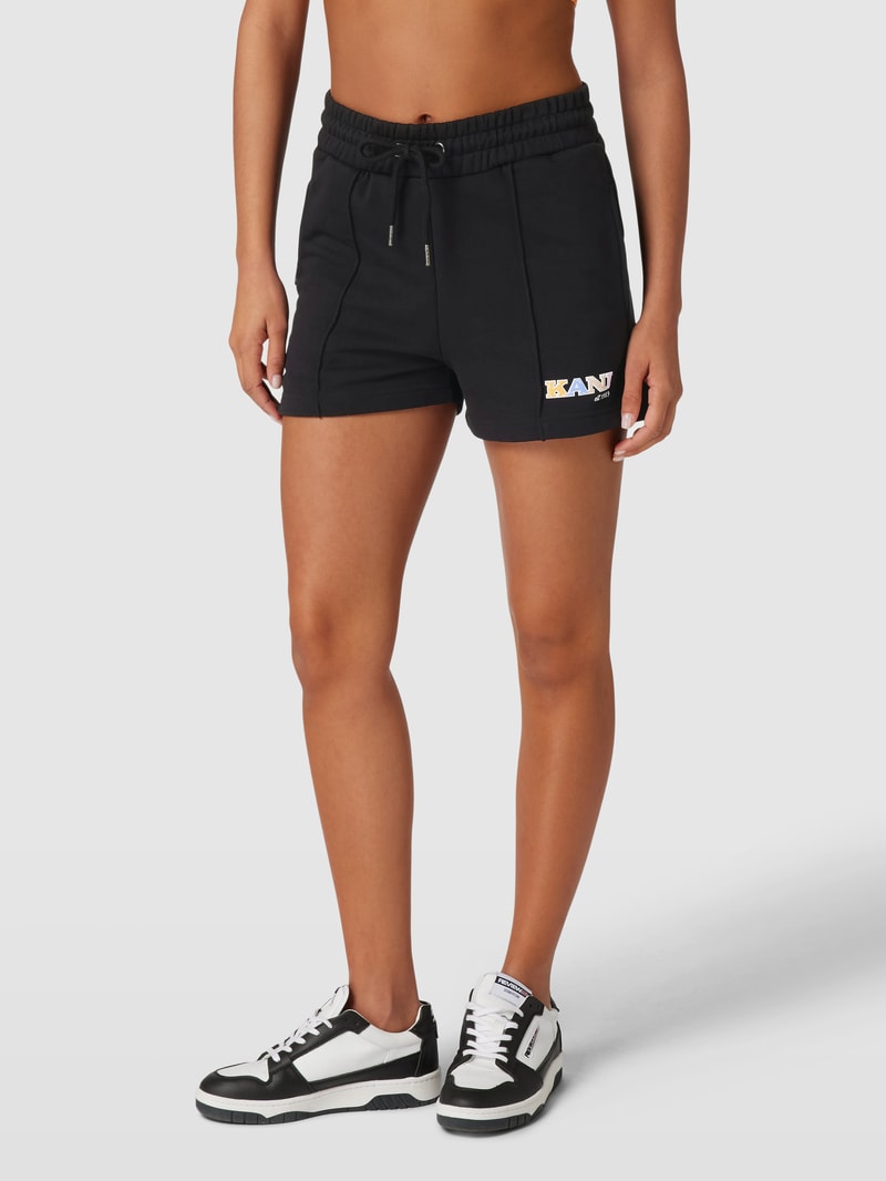 Sweatshorts mit Label-Patch Modell 'RETRO' in schwarz