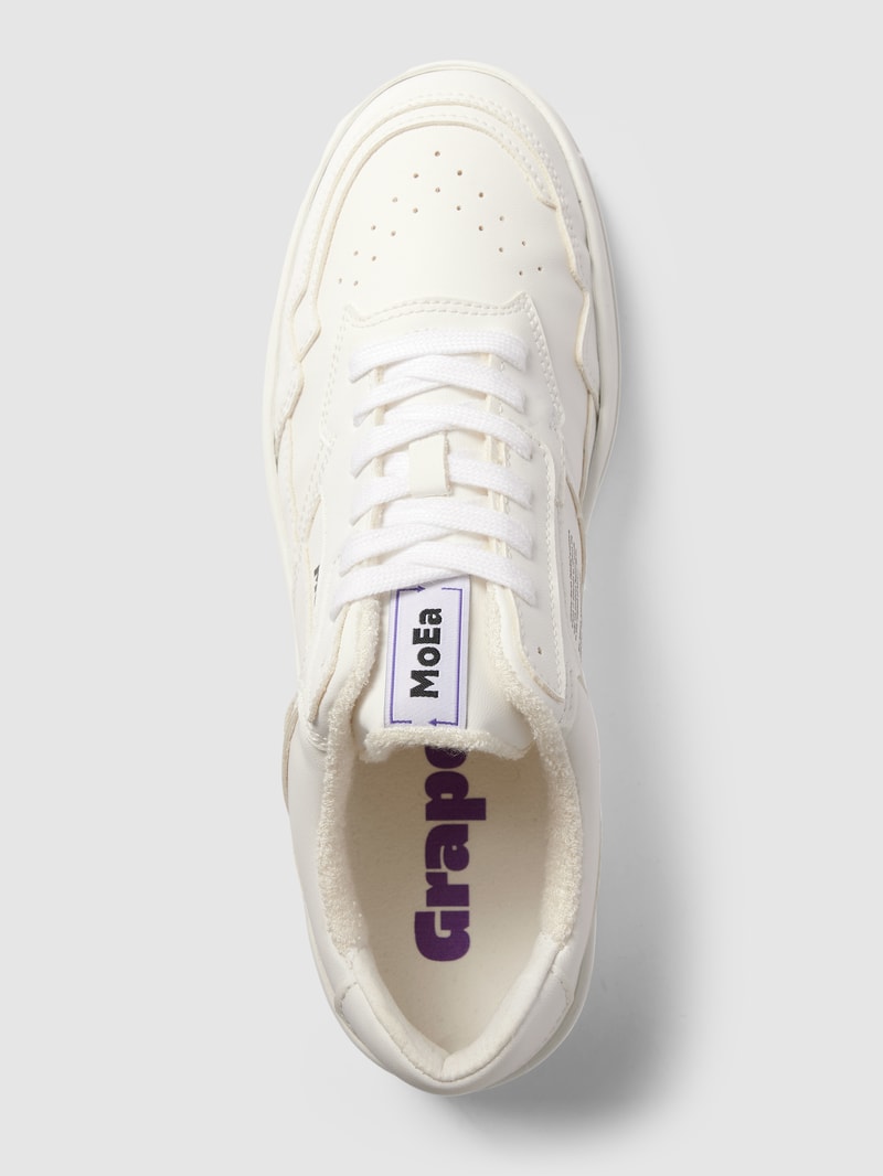 Vegane Sneaker aus Trauben Modell 'Grape - Full White' in weiß