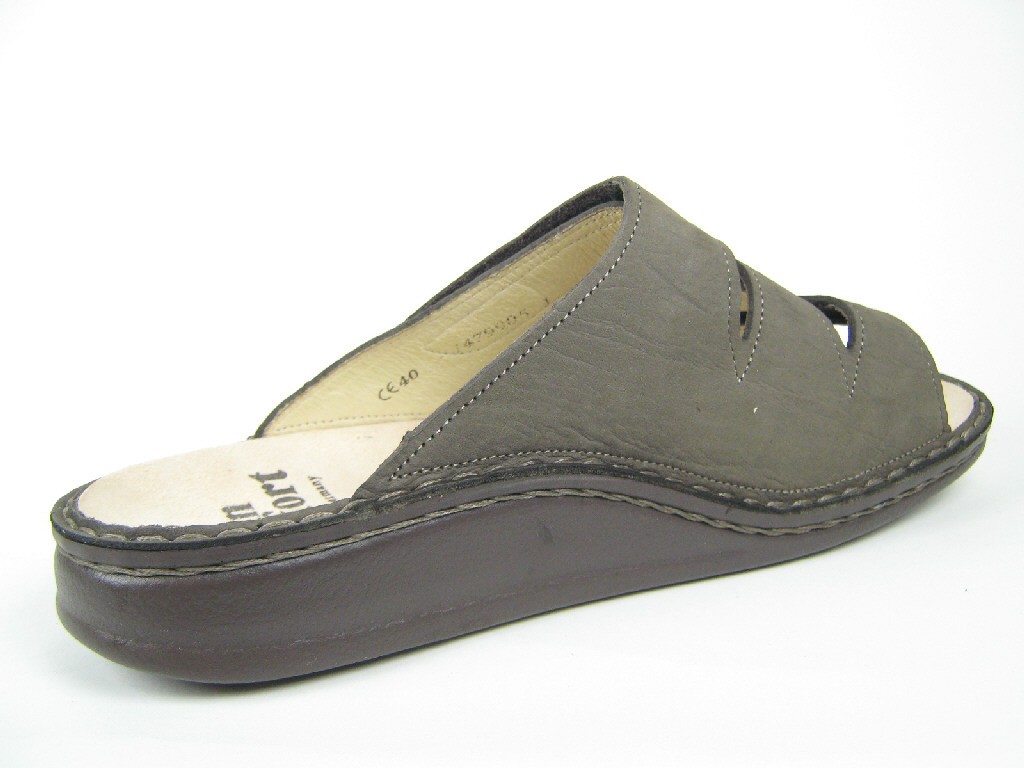 FINN COMFORT Pantoletten braun
