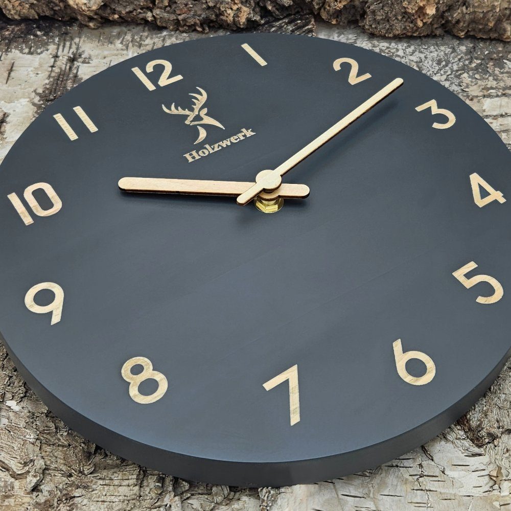 Holzwerk Wanduhr BAMBERG aus robustem Holz in grau, beige