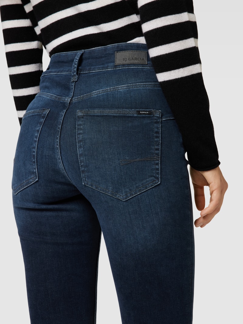 Jeans mit 5-Pocket-Design Modell 'CARO' in blau