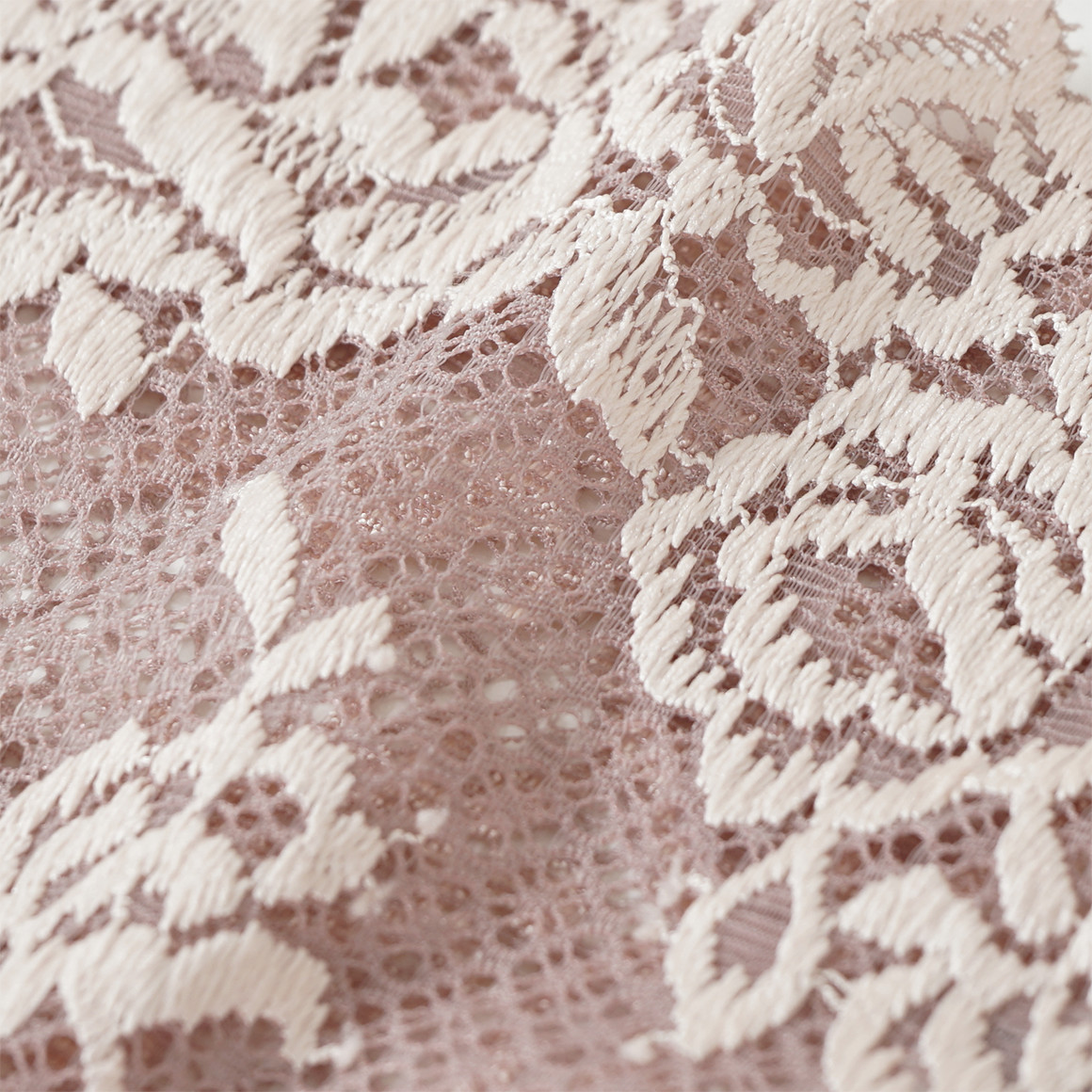 Damen String mit floraler Spitze