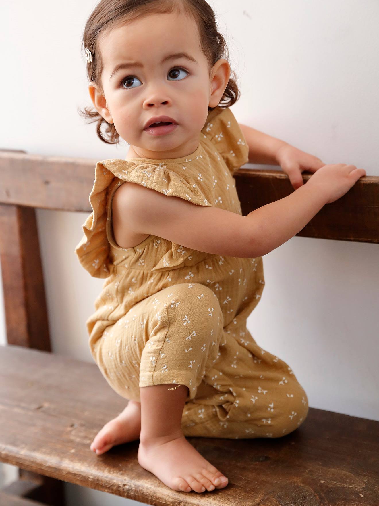 Combinaison bébé en gaze de coton jaune pâle
